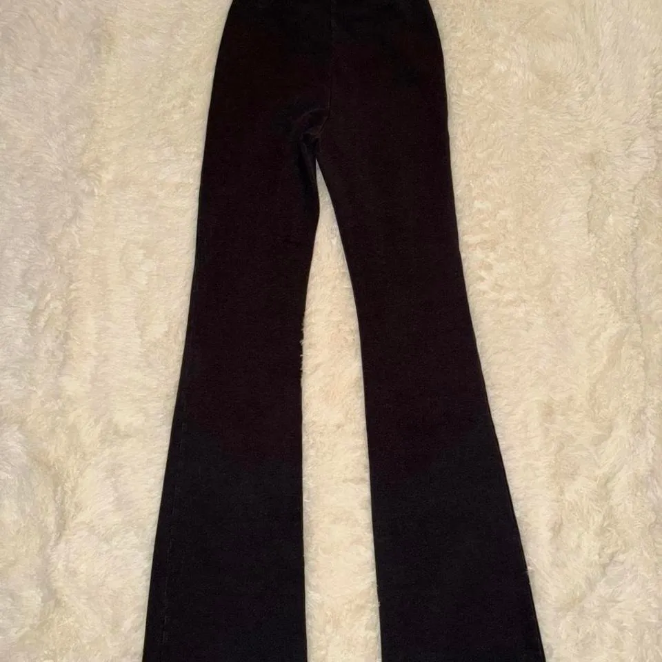 Skims Flare Leggings Size Small Black/Dark Gray - Image 2