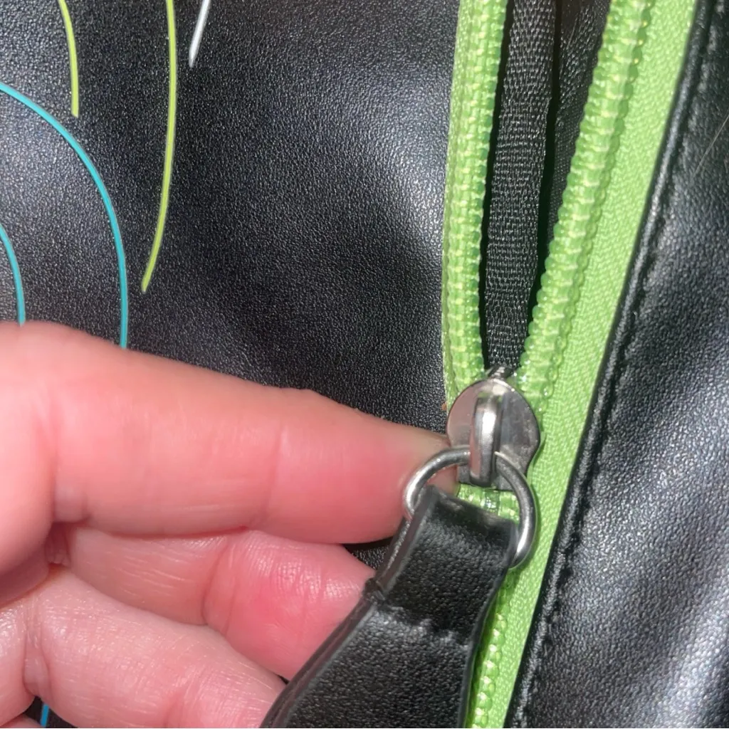 Disneyland - Image 7