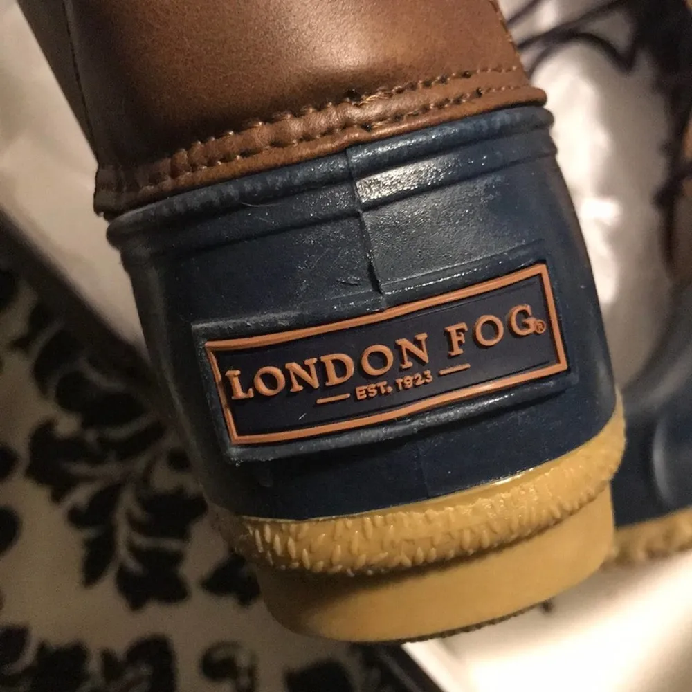 London Fog  “Wynter” Duck Boot Navy size 7 - Image 5