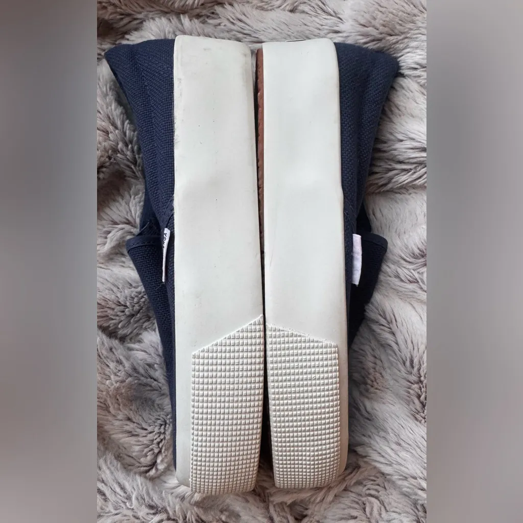 Superga Navy Platform Slip Ons- Size 6.5 women’s - Image 3