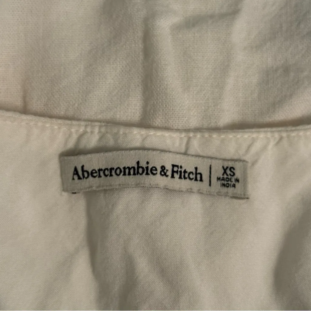 Abercrombie & Fitch Linen Blend Embroidered Cross Stitch Top - Image 4