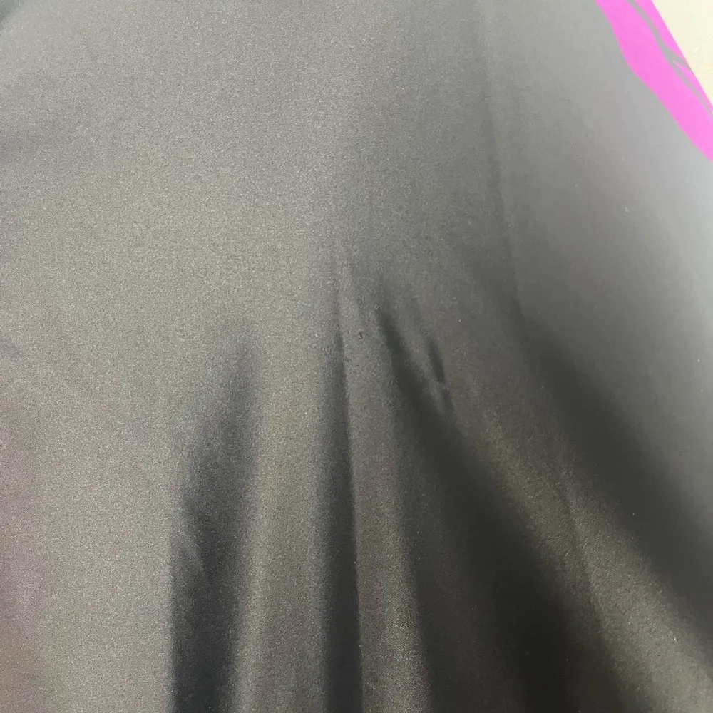 Natori Exotica Zip Caftan with floral print  size medium - Image 6