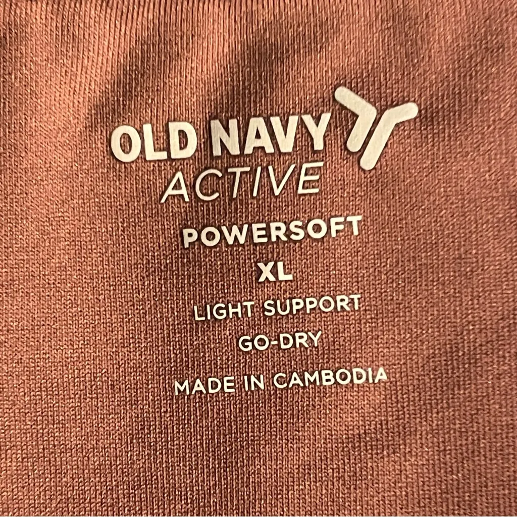 active soft wear brown 
XL crop top w/scoop neck & long sleeves - Image 7