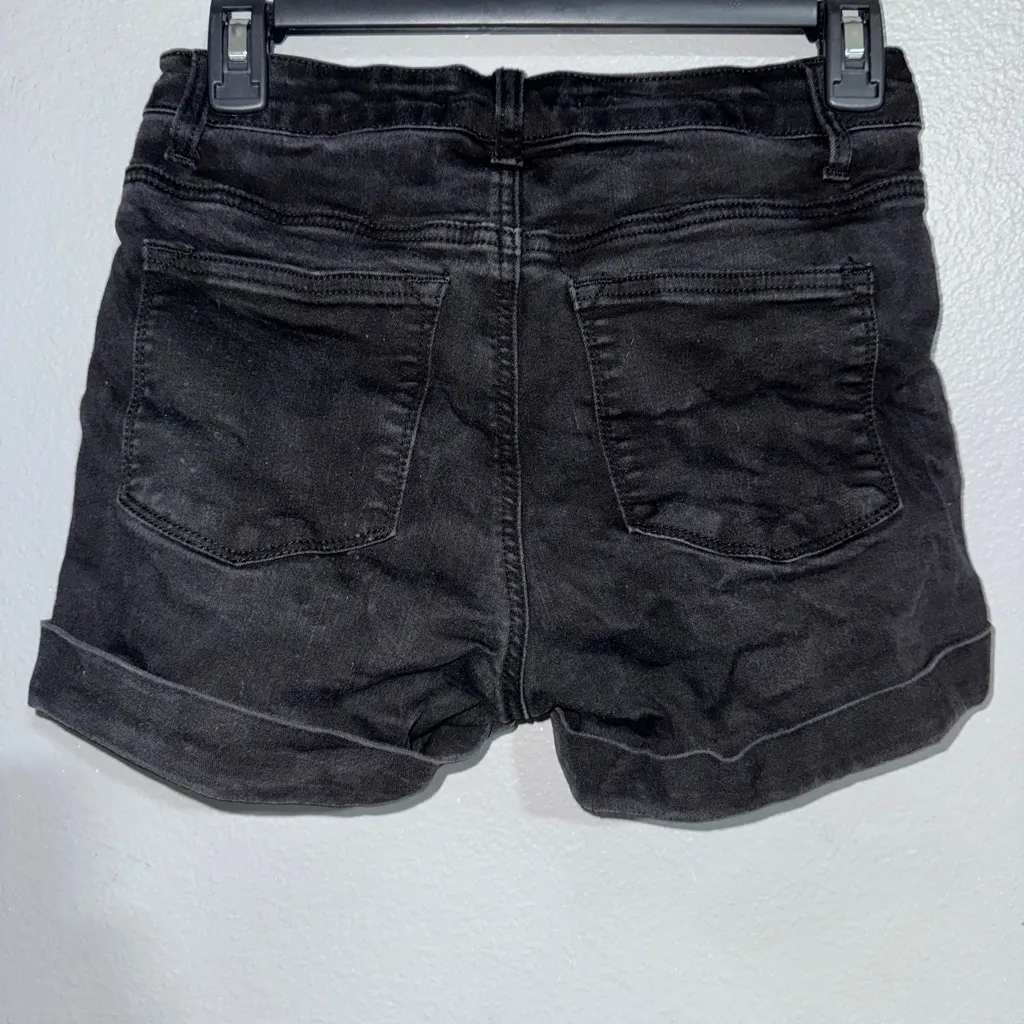 Kancan women’s size 7 black shorts - Image 2