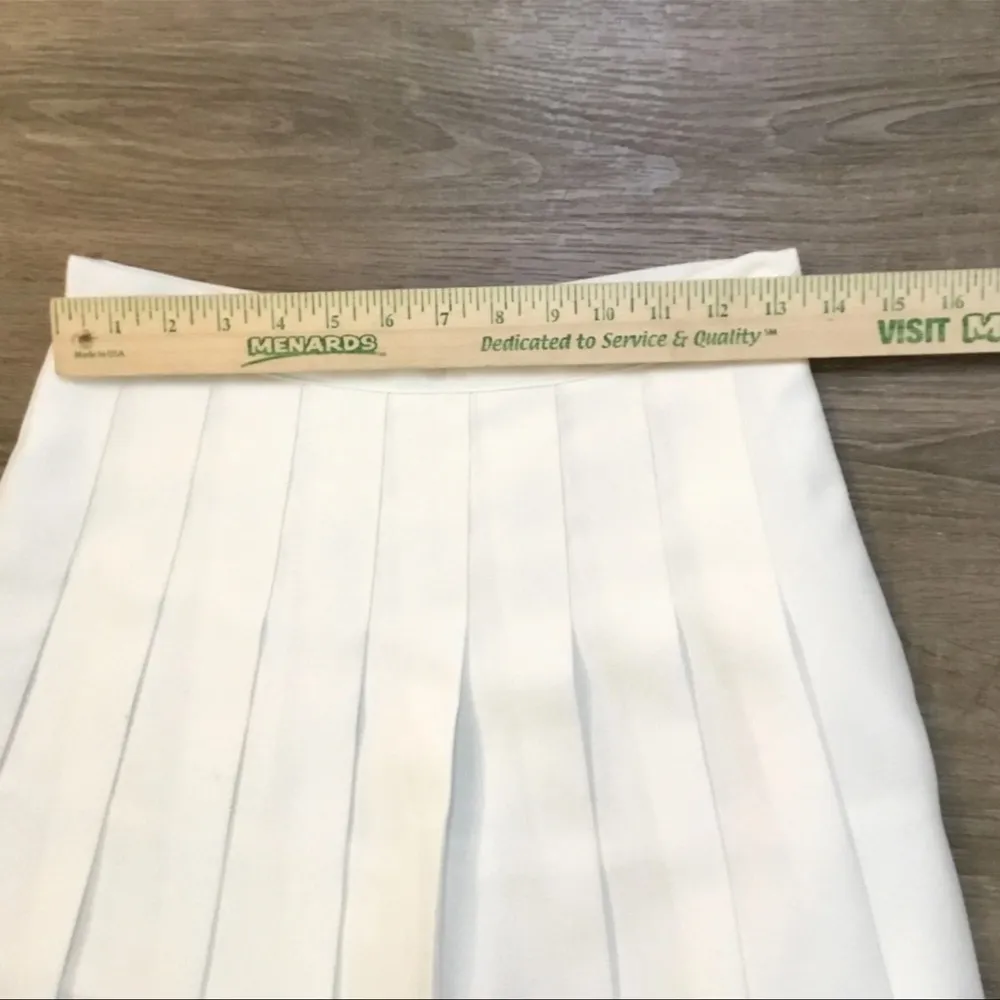 Studio White Pleated Tennis Skirt Built in Shorts Pickleball Preppy​ Size M - Image 3