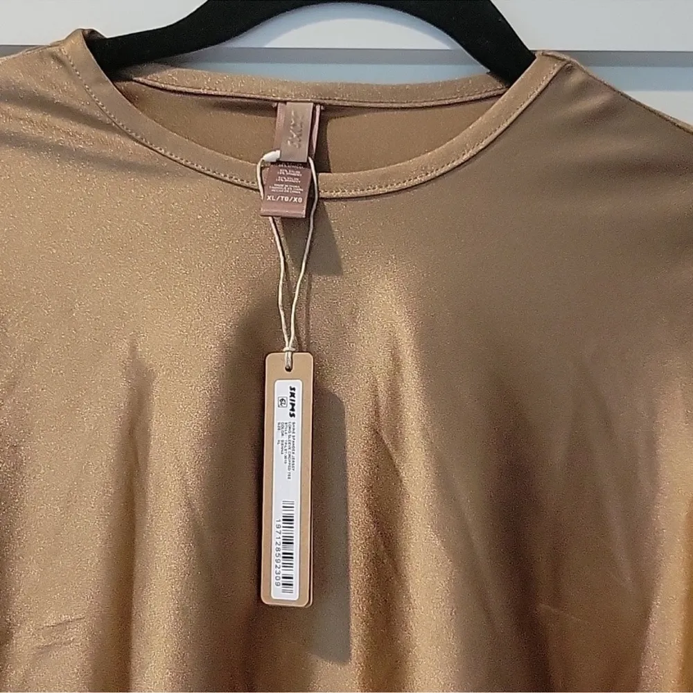 SKIMS shine spandex jersey long sleeve cropped tee,sienna NWT - Image 2