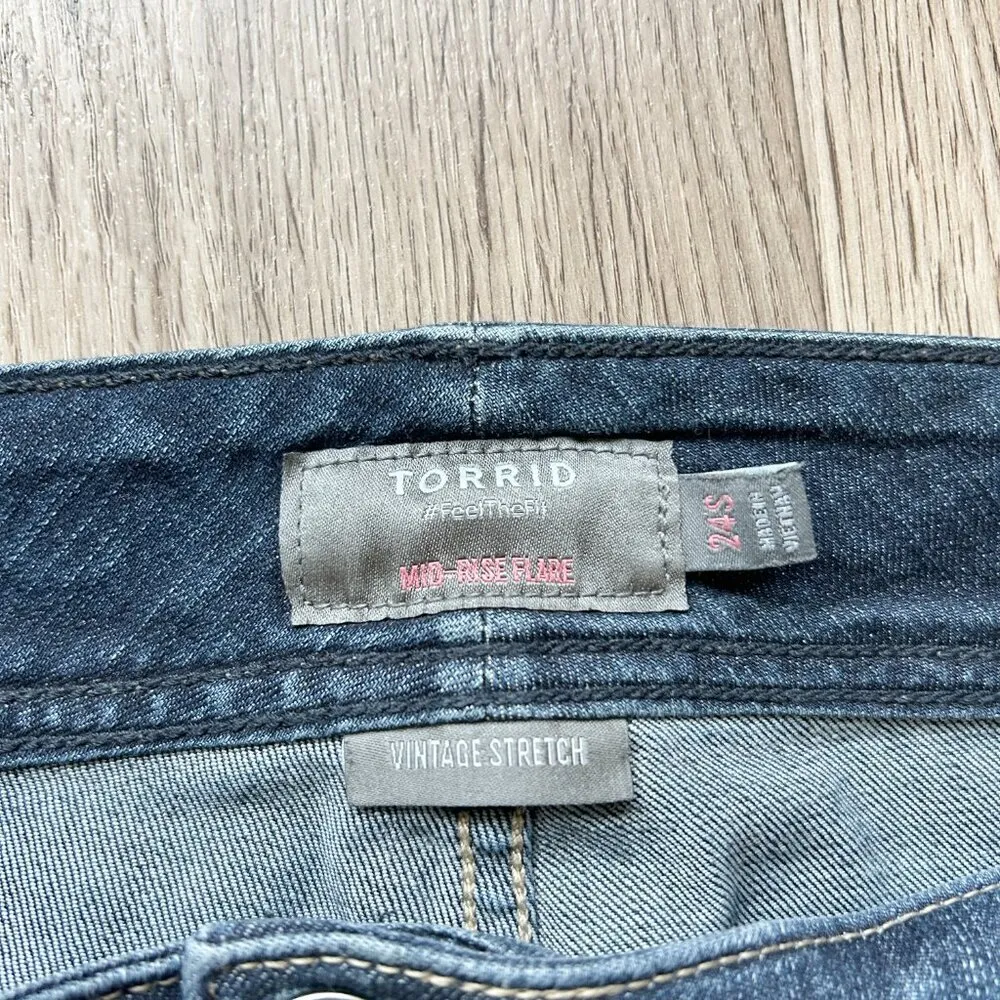 Torrid Vintage Stretch Mid-Rise Dark Wash Flare Jeans Size 24S - Image 4