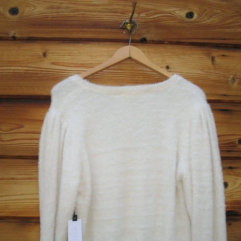NWT Super Soft Ivory White Crop Sweater - Image 7