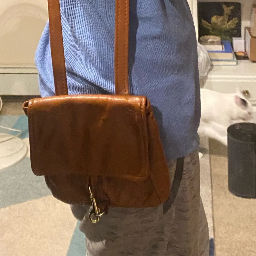 RARE Vintage  Crossbody Bag Purse - Image 9