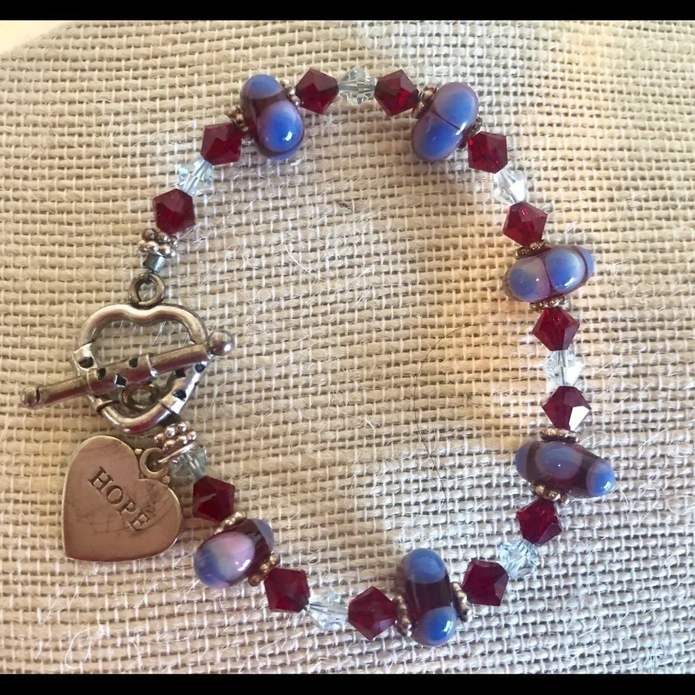 Silver bracelet w/ Swarovski and lamp work beads - Image 4