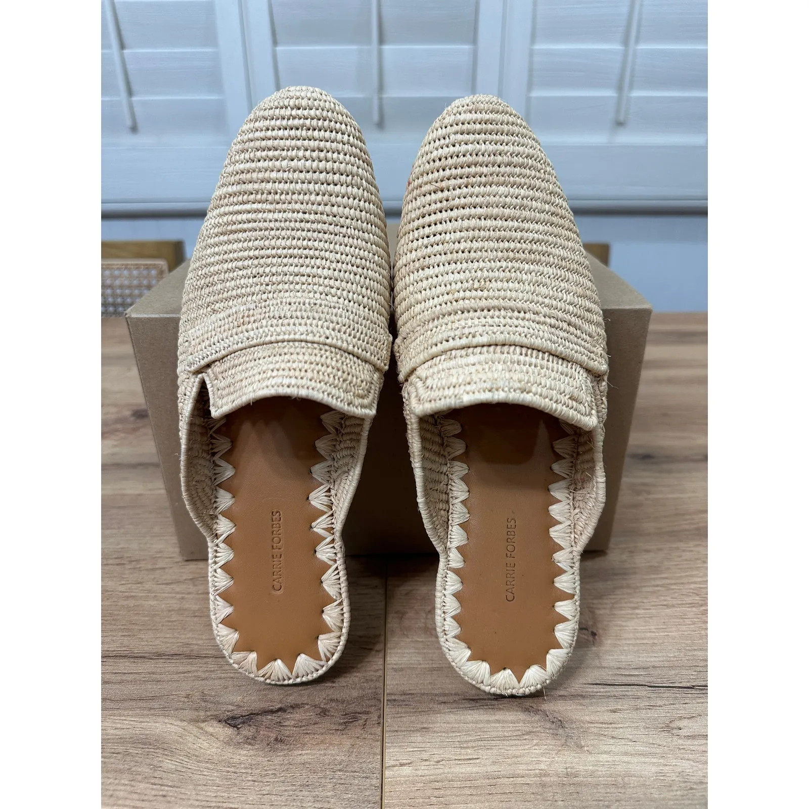 Carrie Forbes Tapa Woven Raffia Loafer Mules Natural Woven Raffia Size 8 US NWOT Tan - Image 13