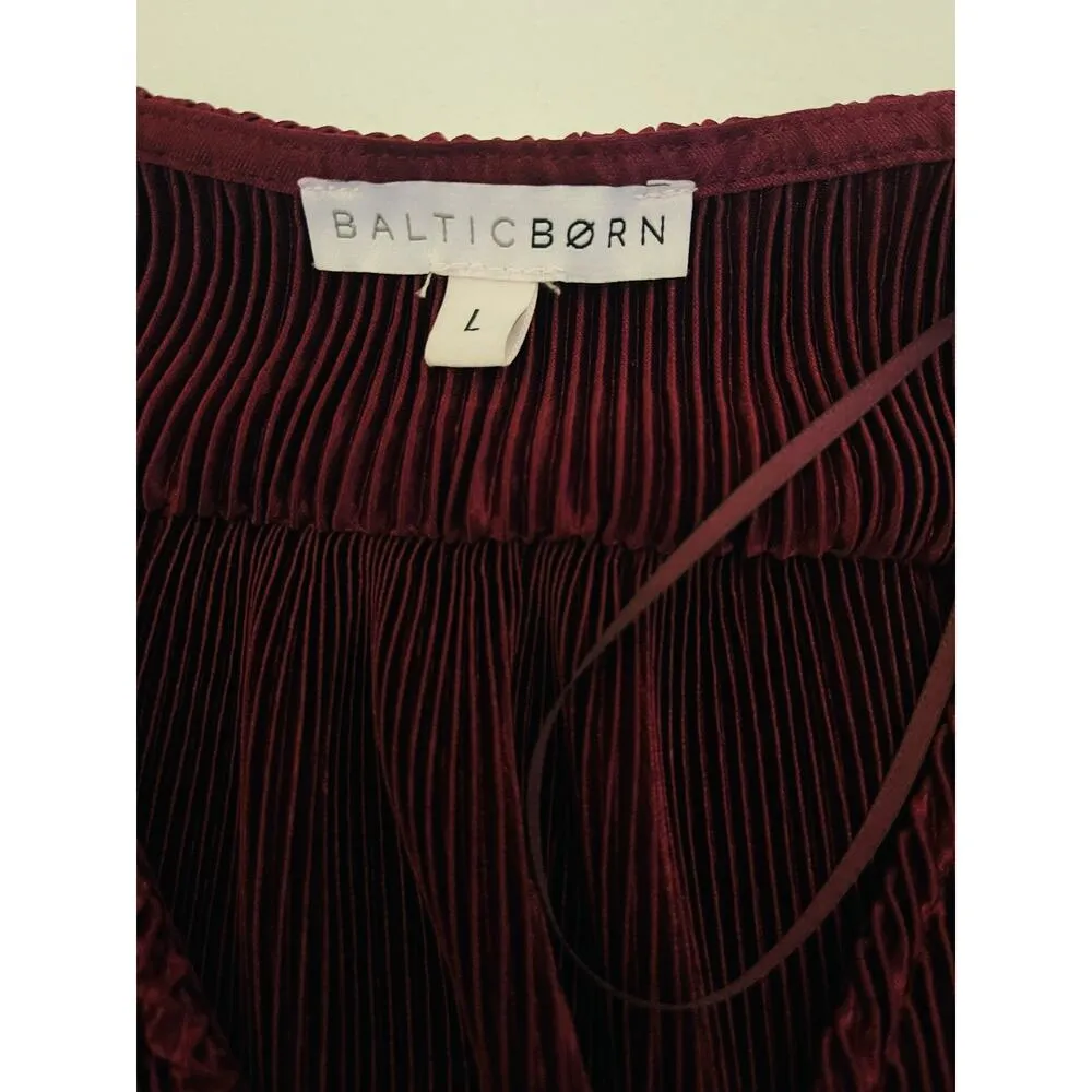 Venus Pleated Maxi Dress in Mulberry size L - Image 8