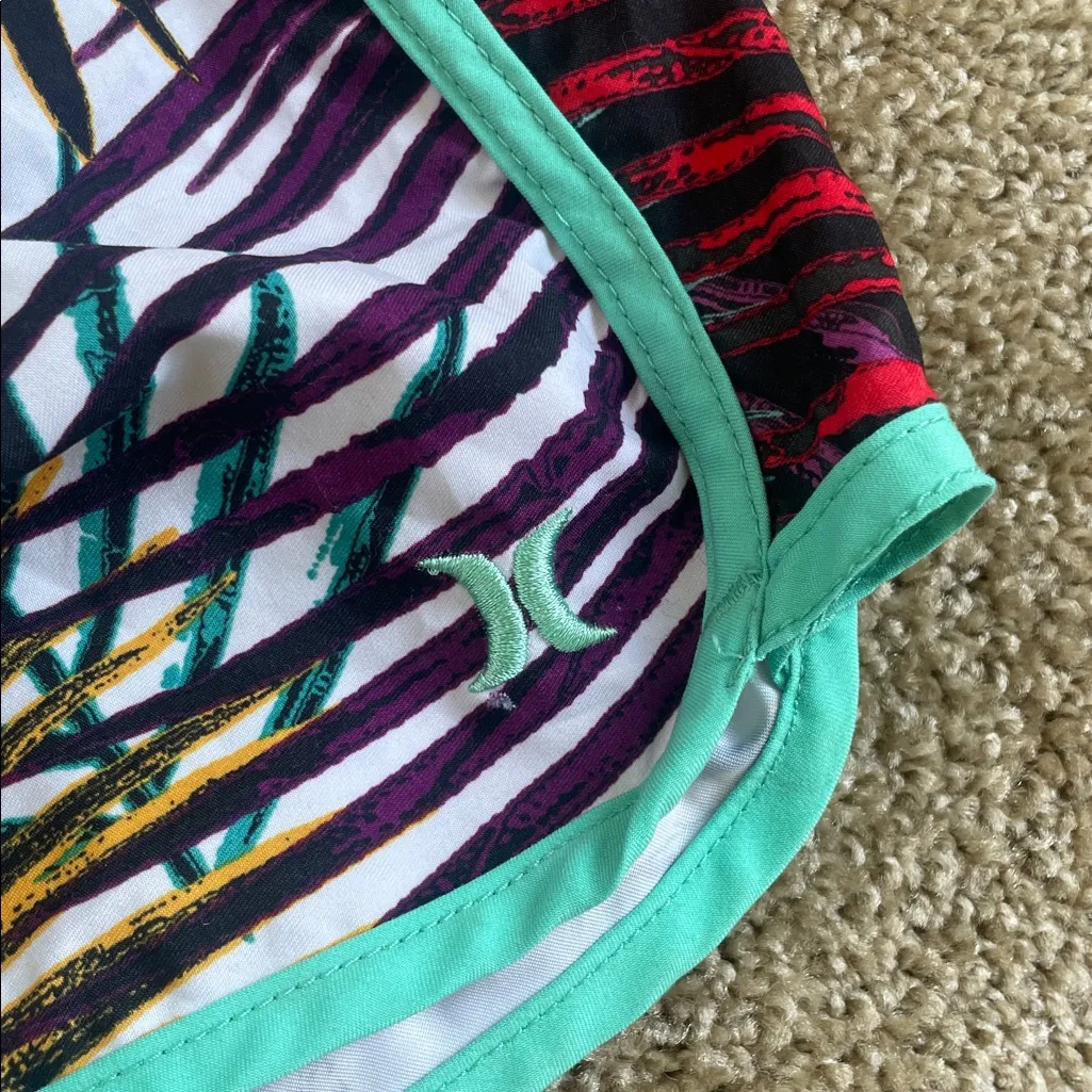 Hurley Palm Leaf Active Shorts - Image 2