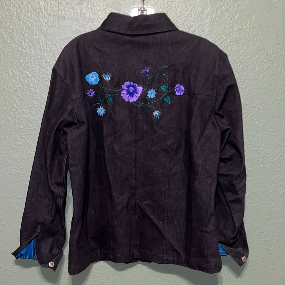 Vintage Embroidered Jean Jacket with Floral Design Purple Size M - Image 5
