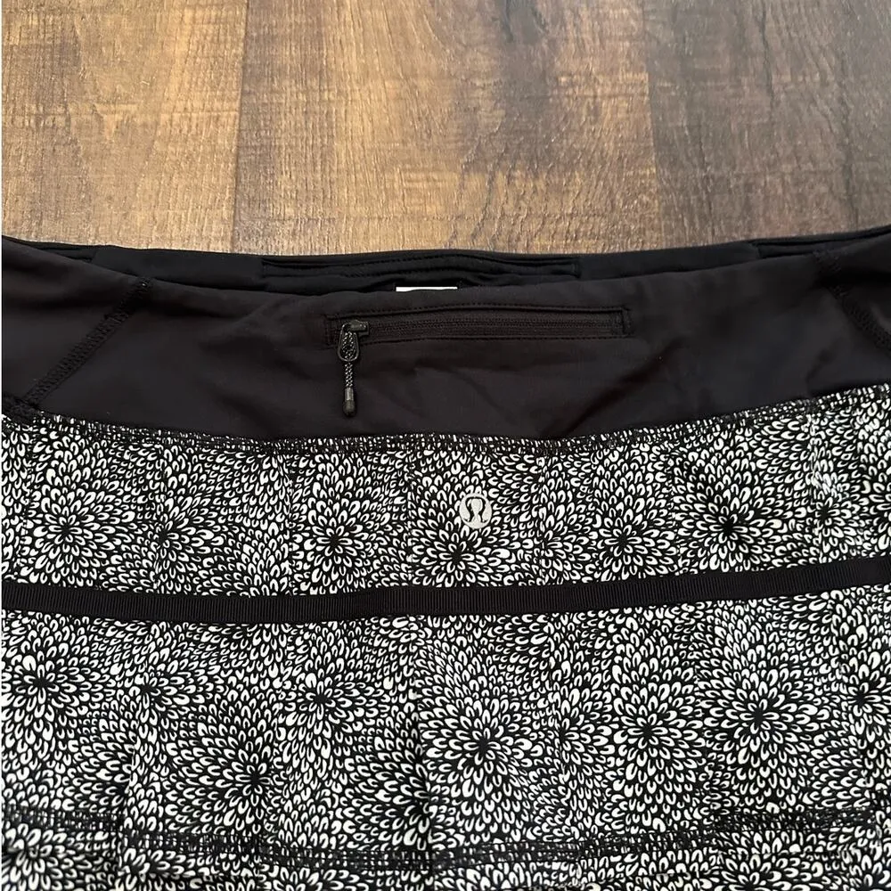 Lululemon Run Pace Setter Skirt 4-way Stretch Size 8 - Image 7