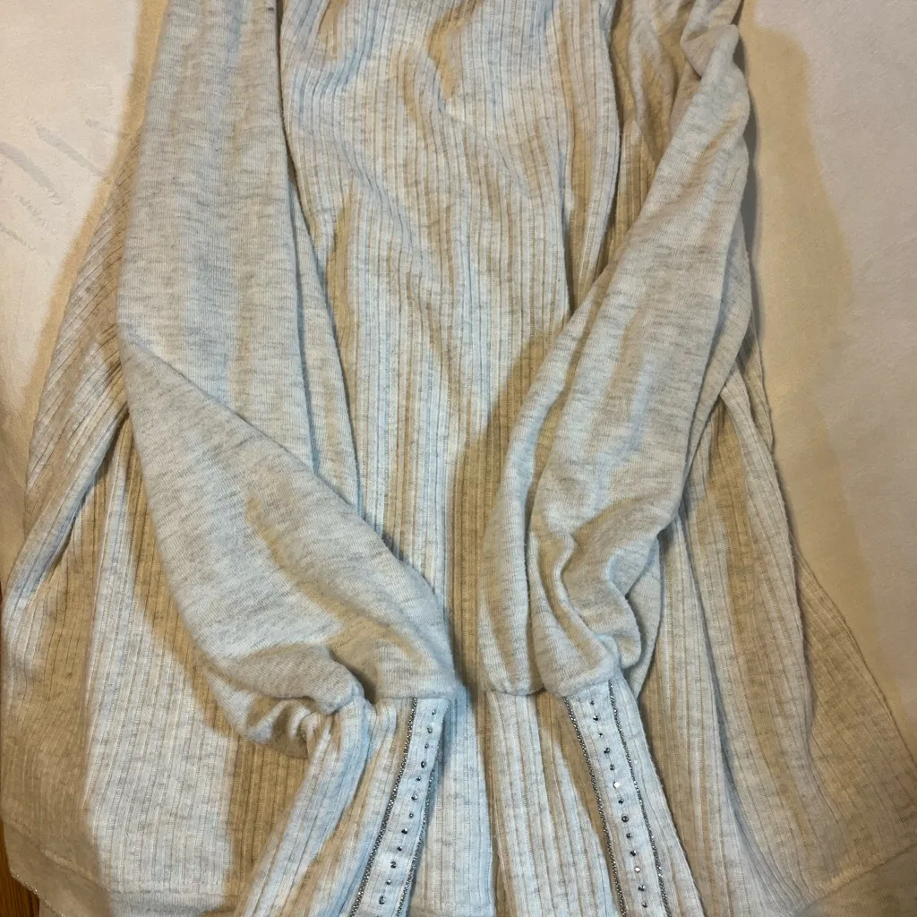 Democracy Cream Ribbed V-Neck Top - Image 2