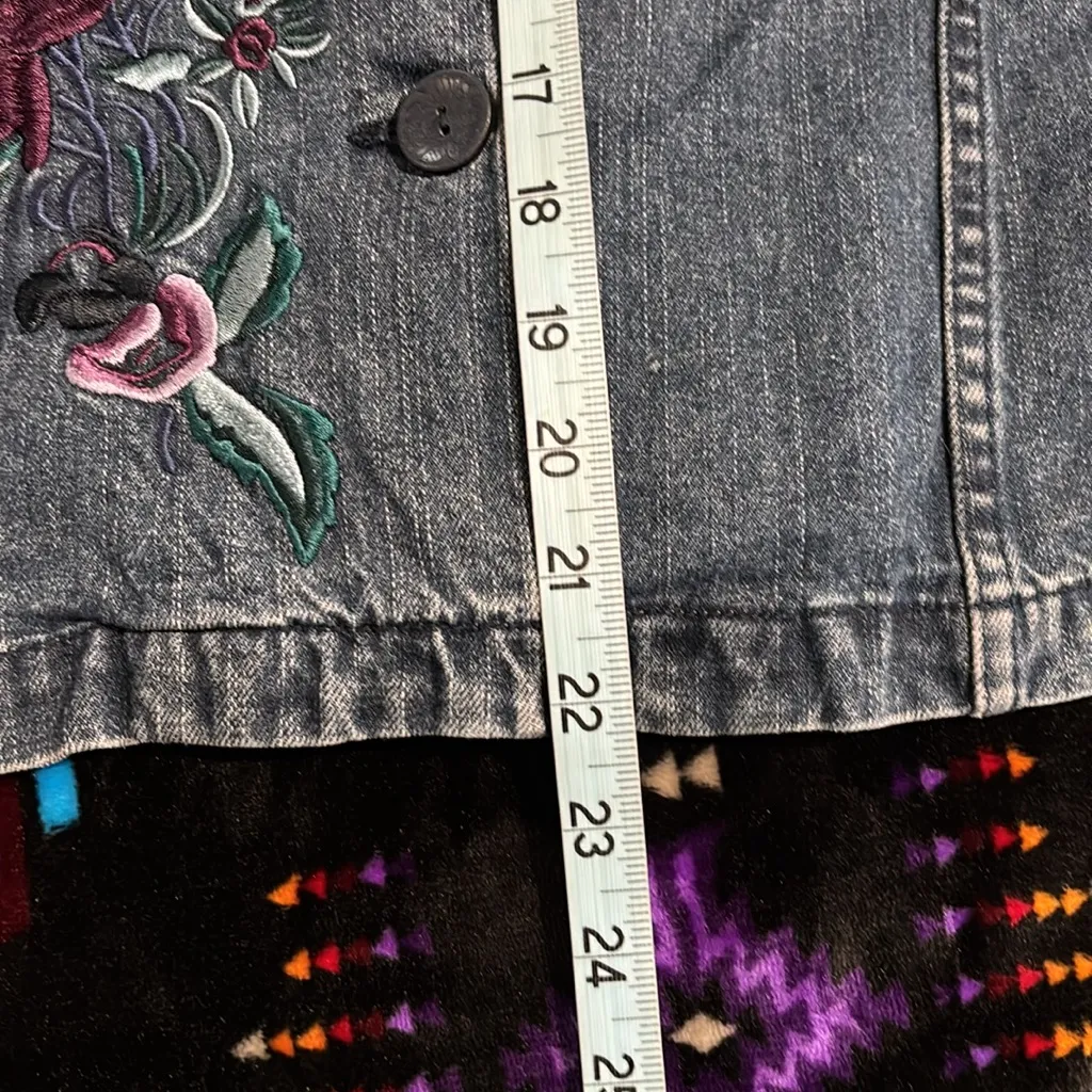 Christopher & Banks Embroidered‎ Jean Jacket. Button up, collar, Large Blue - Image 6