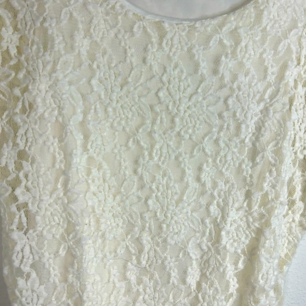 Romantic White Lace Overlay Blouse Satin Ruched Hem Love J Size Med Dressy - Image 4