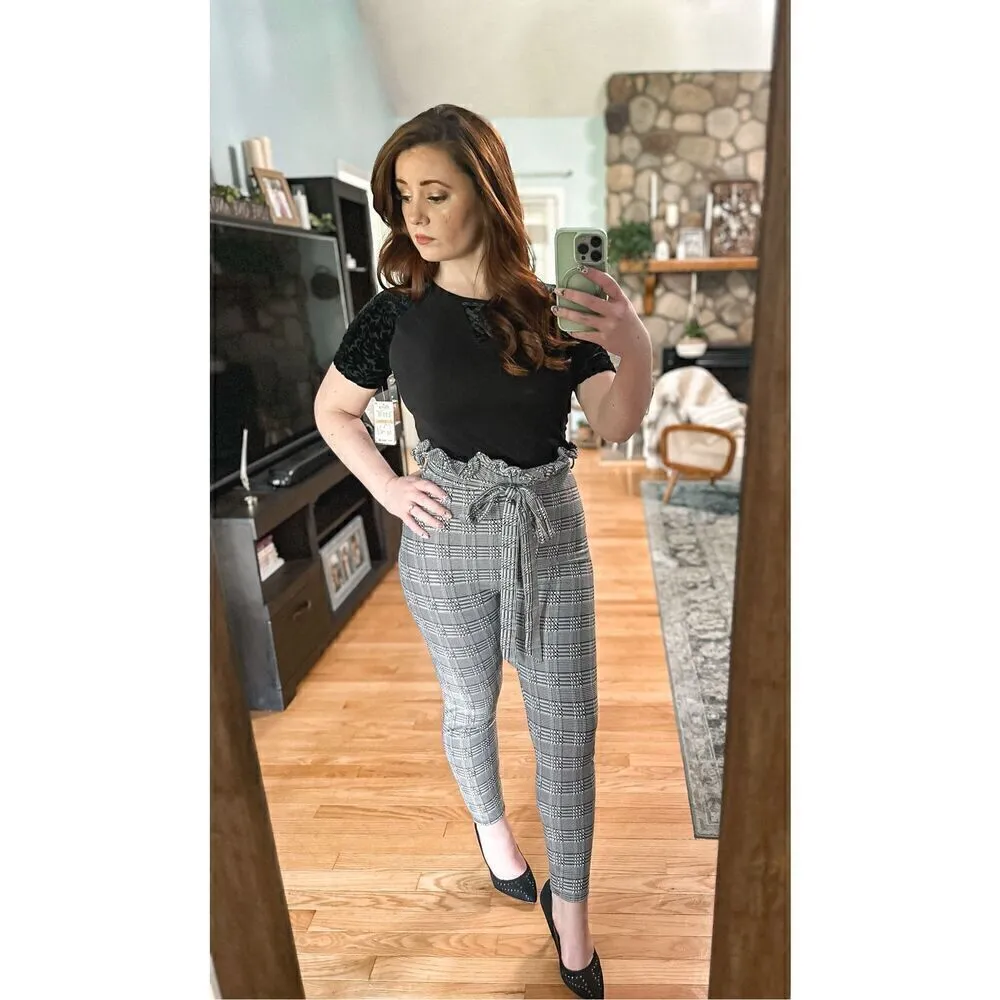 NWT Boohoo Paperbag Waist Pants - Image 8