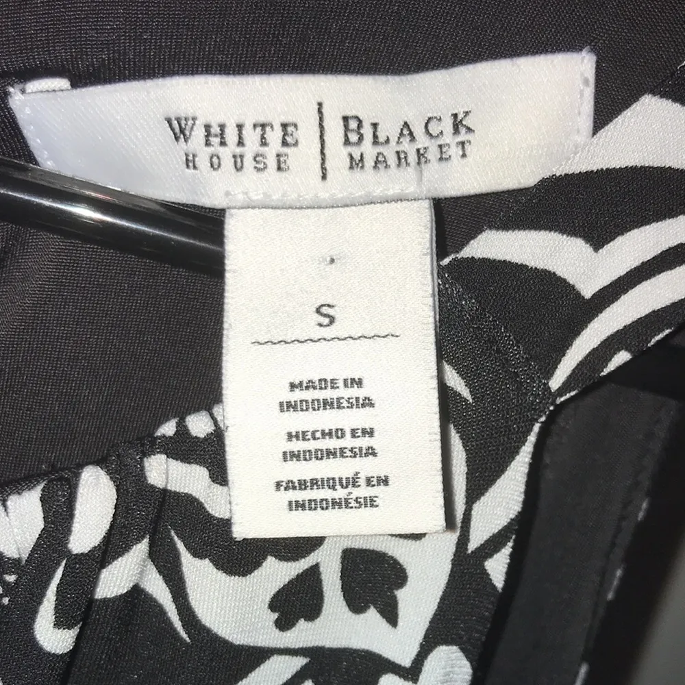 White House Black Market Women’s Floral and Chain Patterned Keyhole Maxi Dress - Image 10