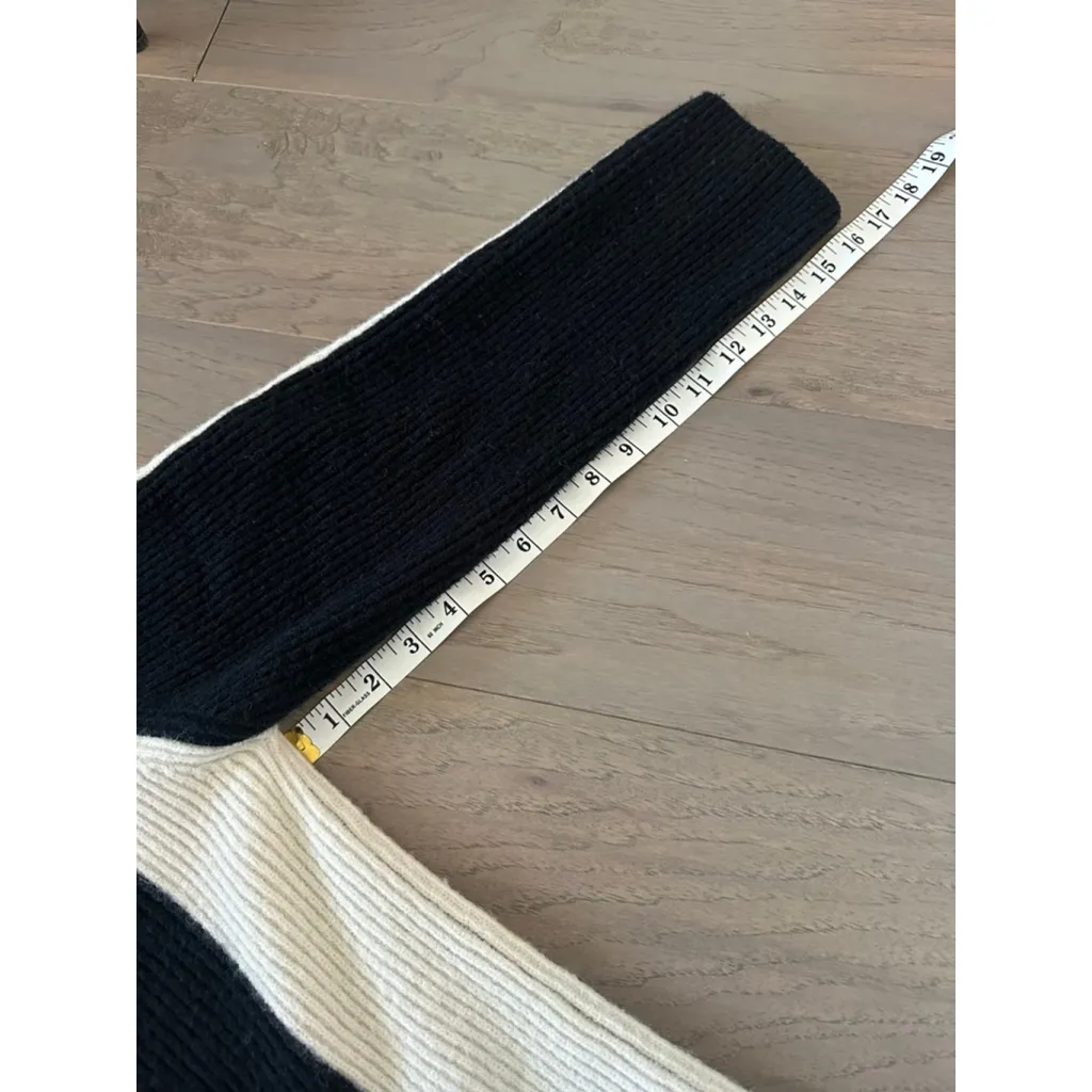 Women's COMMENSE MISS PARIS Black & Beige Colorblock Turtleneck Sweater Size XS - Image 5