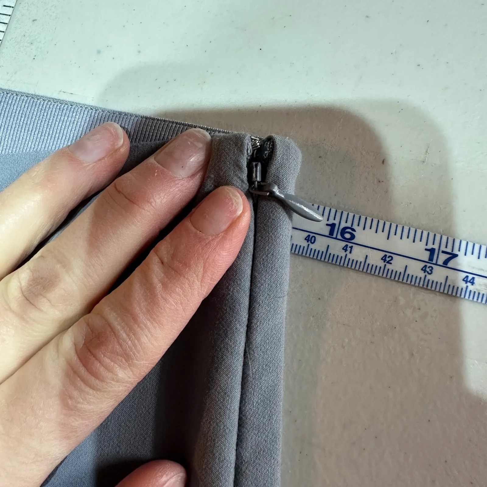 Vince Gray Ponte Knit Stretch Split Hem Tailored Pants Size L - Image 14