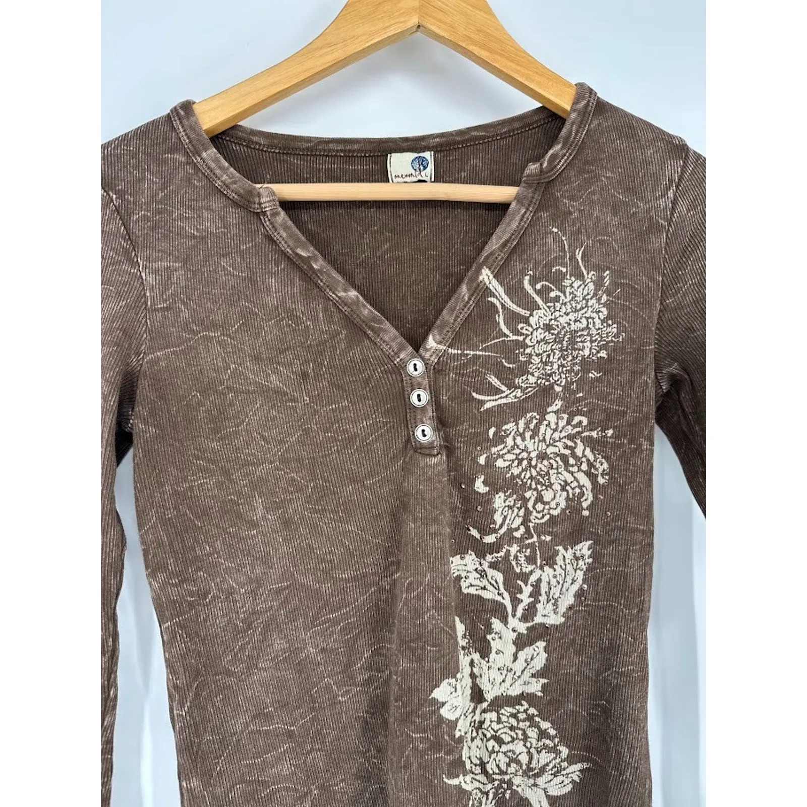 One World Y2K Long Sleeve Rhinestone Henley Top Women's L Brown Fitted Grunge - Image 2