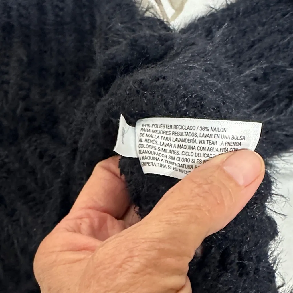 Universal Thread Black Textured Turtleneck Sweater - Image 6