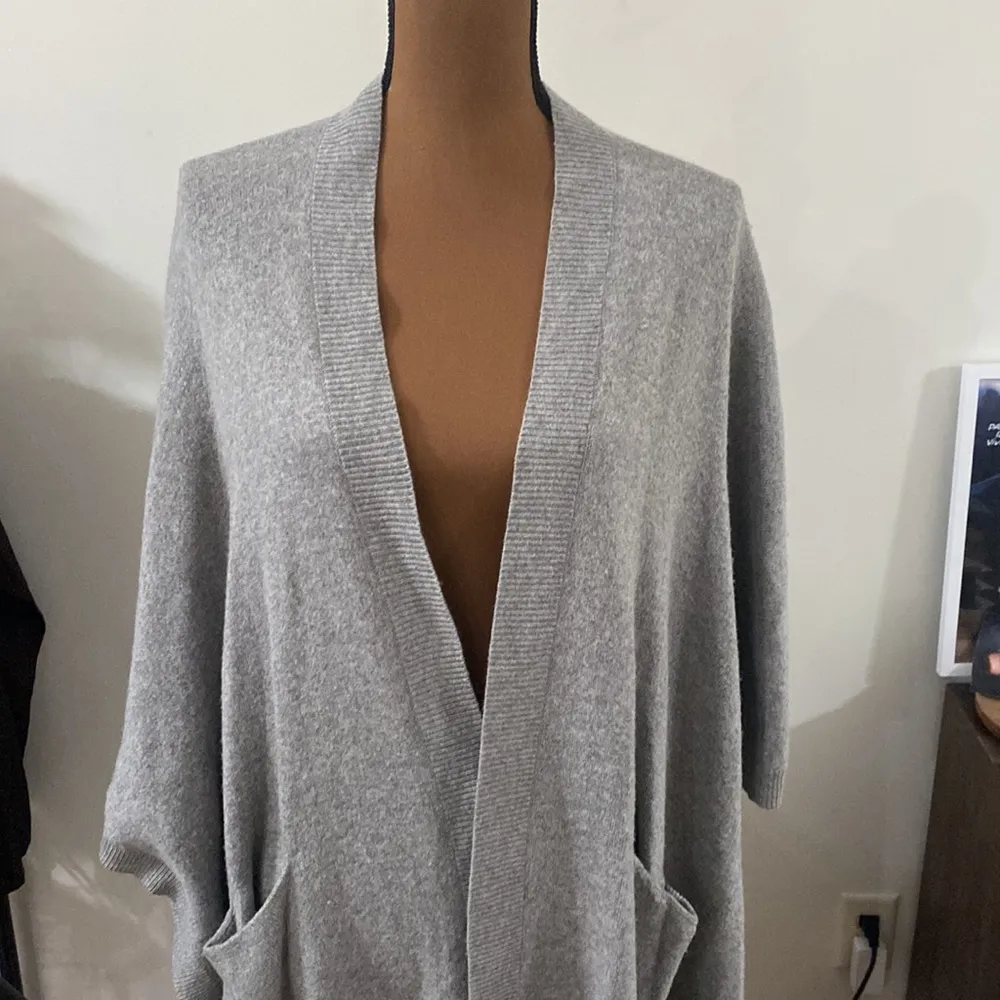 Aritzia Golden by TNA Roohan grey alpaca wool blend sweater poncho size XXS / XS - Image 59