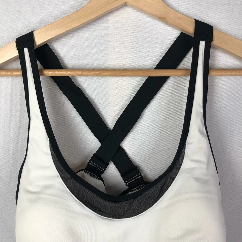 PINK Victoria's Secret White Padded Black Trim Cross Back Sports Bra L - Image 30