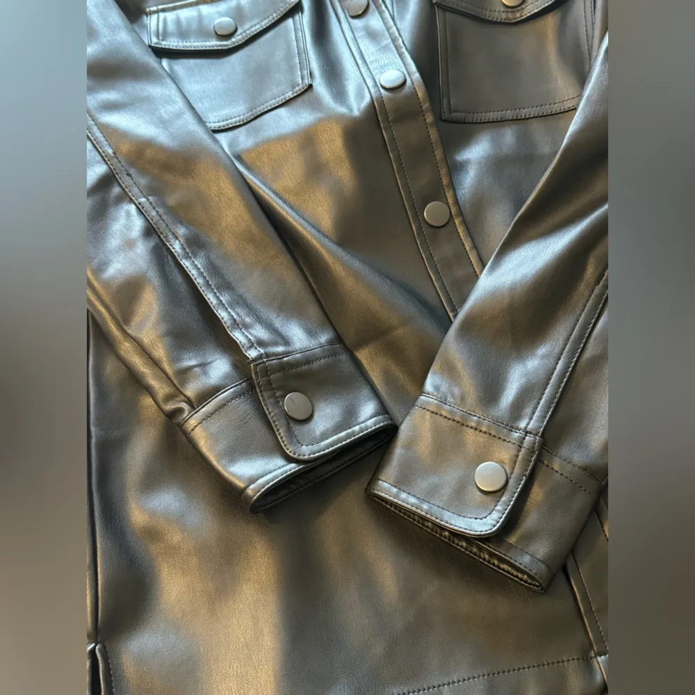 JOE’S JEANS Vegan Leather Shacket size XS 19” p2p Black $228 MSRP NWT - Image 12