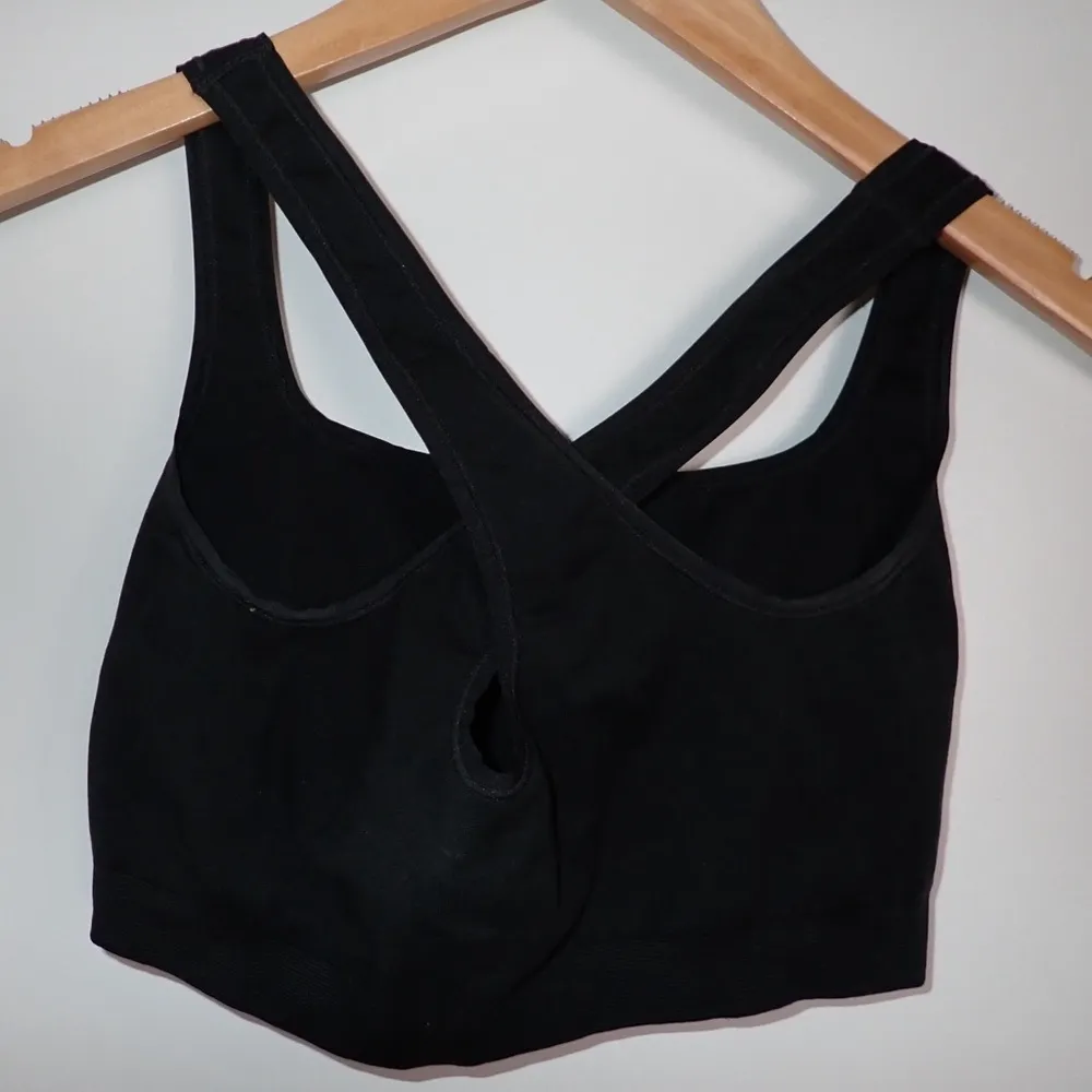 Yitty Fabletics Black Cross Back Low-Medium Support Bra size M - Image 5