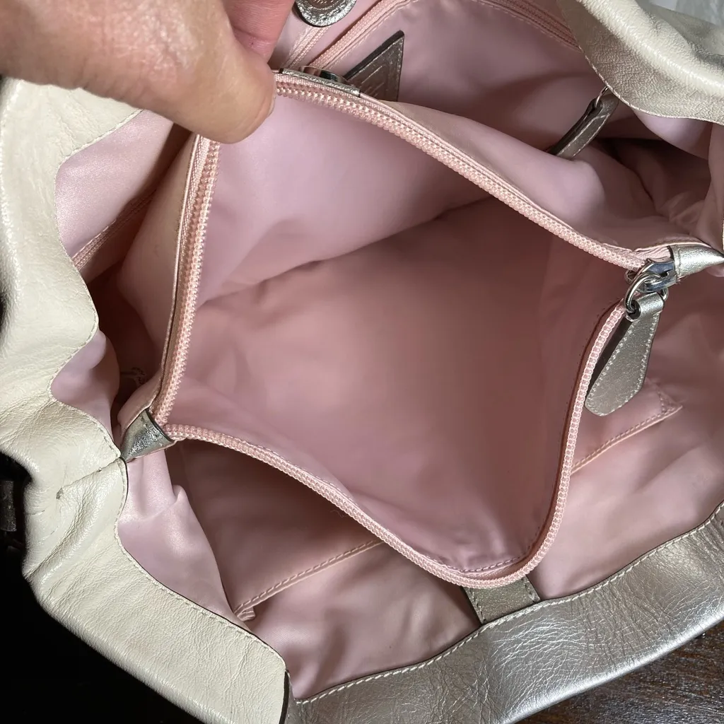 Coach Ashley Metallic Silver and white leather  Tote shoulder Bag - Image 7