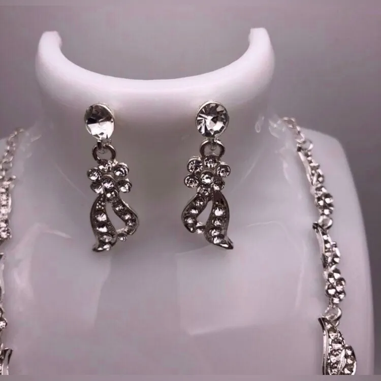Wedding jewelry set / prom jewelry / pageant necklace Silver - Image 3