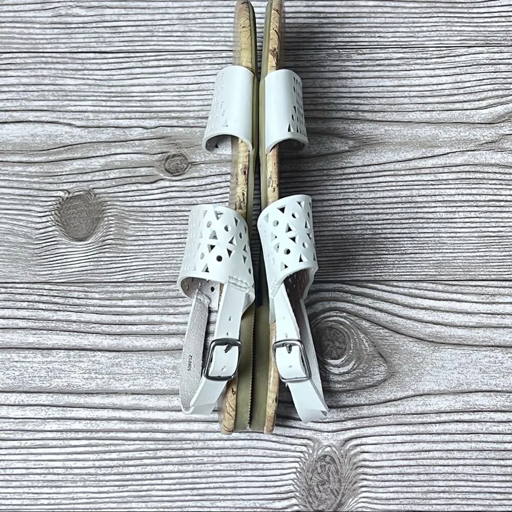 Gap  Womens Ankle Strap White Sandals Sz 7 - Image 5