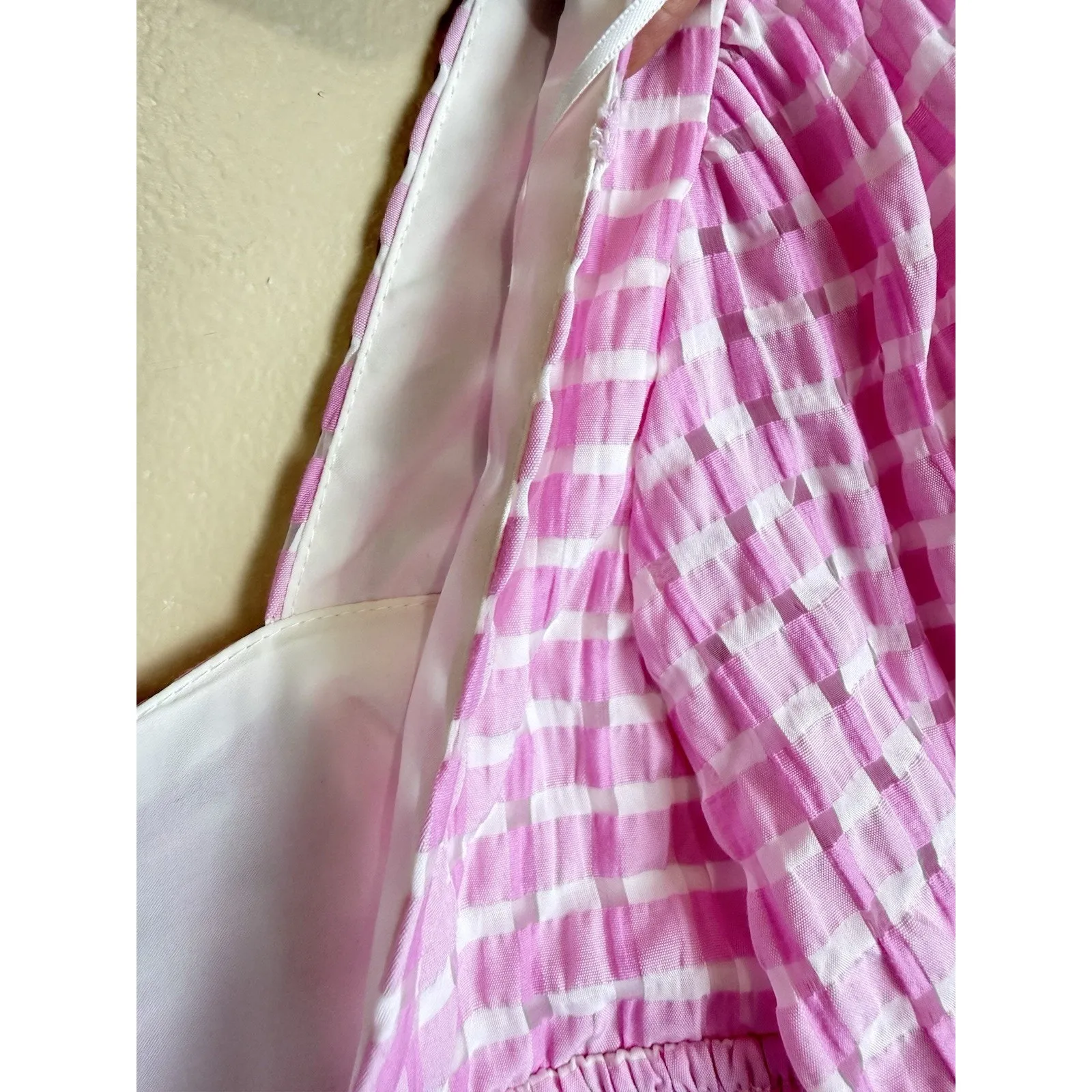 Altar’d State Pink & White Vichy Crop Top with Sweetheart Neck & Puff Sleeves M - Image 6