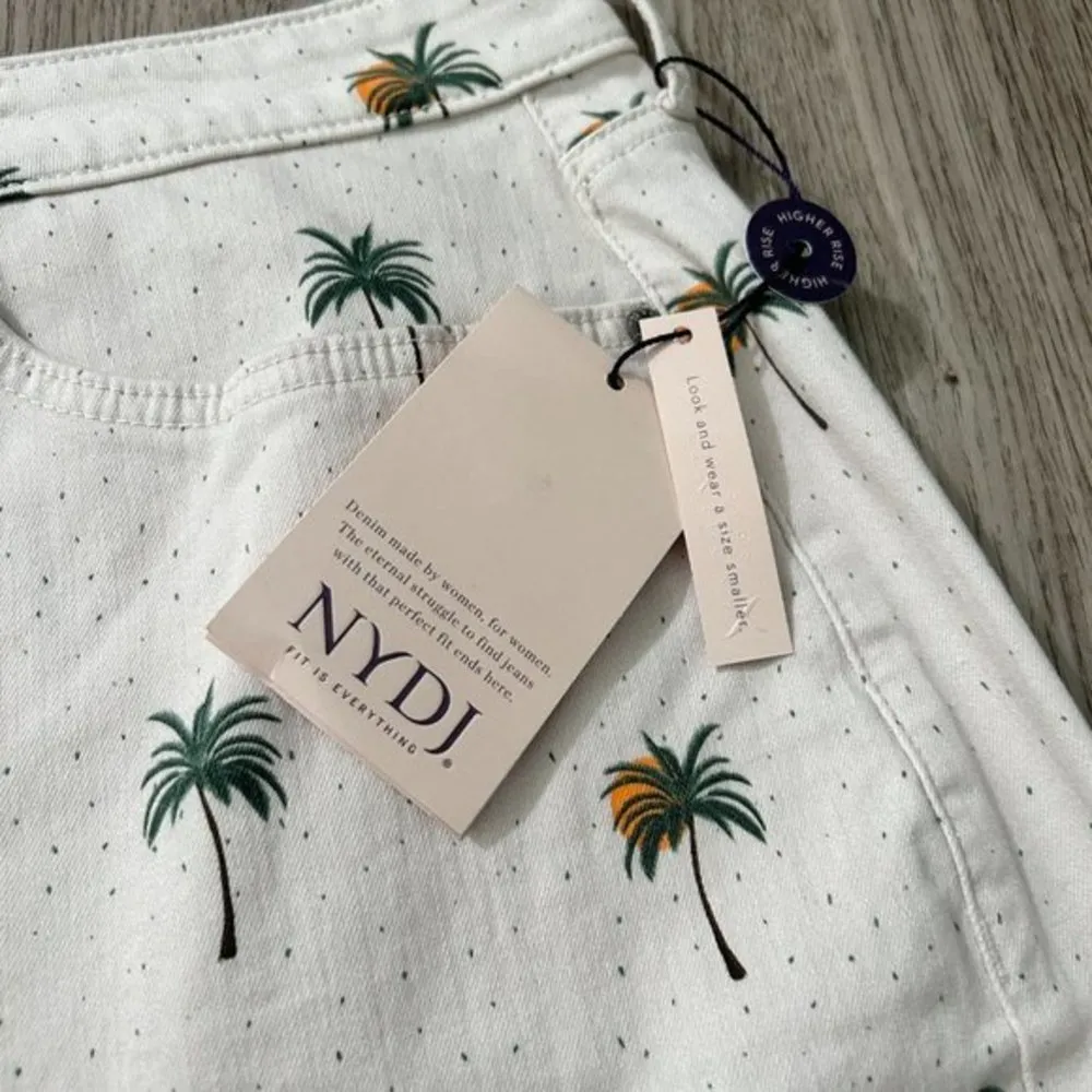 NYDJ Palm Print High Waist Frayed Hem Denim A-Line Shorts Plus Size 24W NWT - Image 2