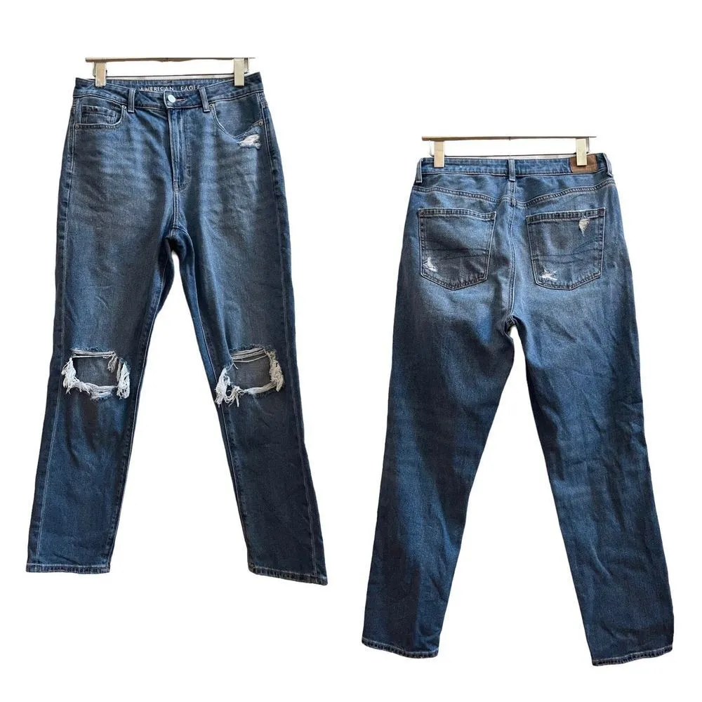 American Eagle  Distressed Busted Knees Mom Jean Size 8R 27 Inch Inseam - Image 2