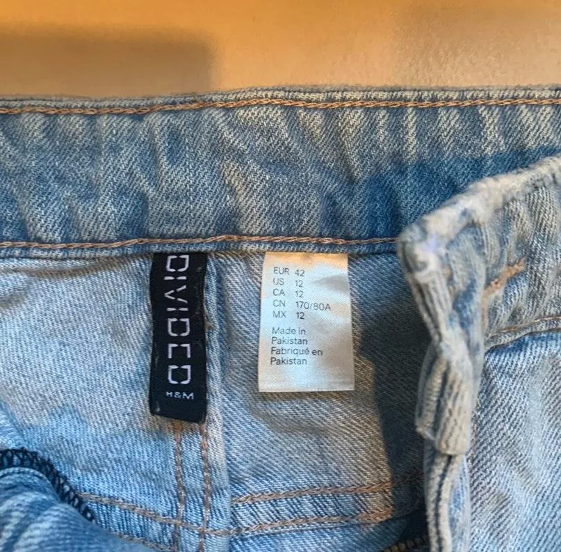 Jean Shorts - Image 4