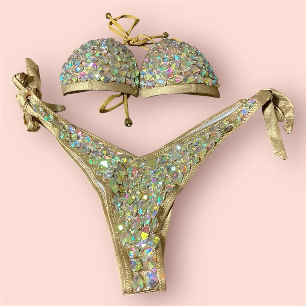 The Lumi Shop Gold Disco Rhinestone Set size Large - Image 3