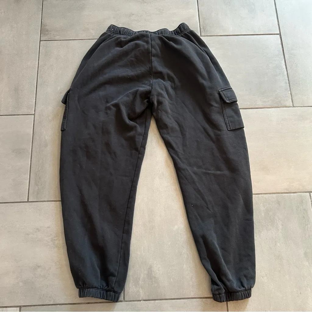 Nike Club Fleece Mid-Rise Oversized Joggers Women’s - Image 4