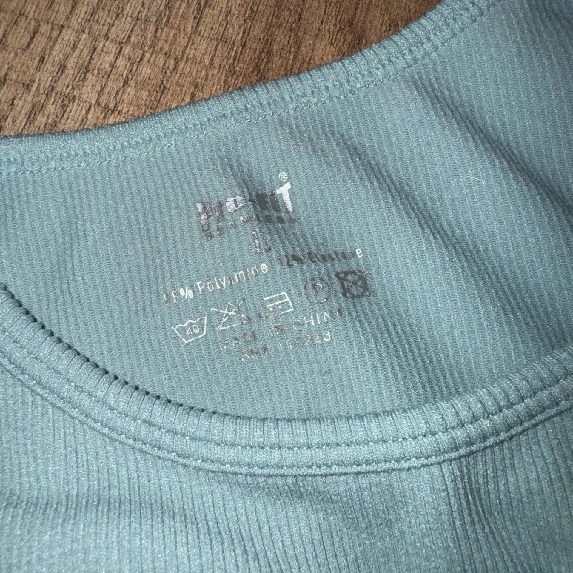 Pro Fit Ribbed Tank Top - Image 3