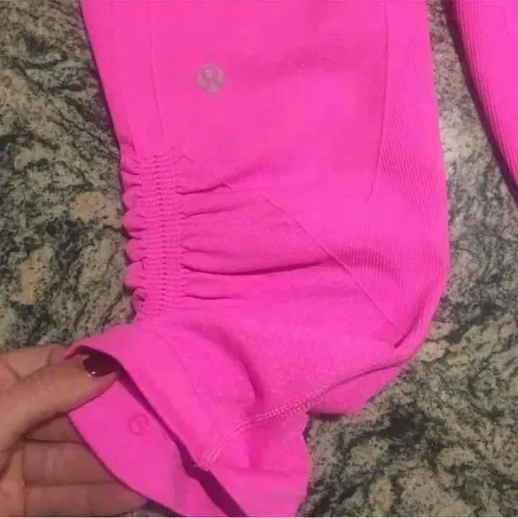 Lululemon In The Flow Crop Leggings Size 6 PINK Women's Pink Capri Leggings - Image 4