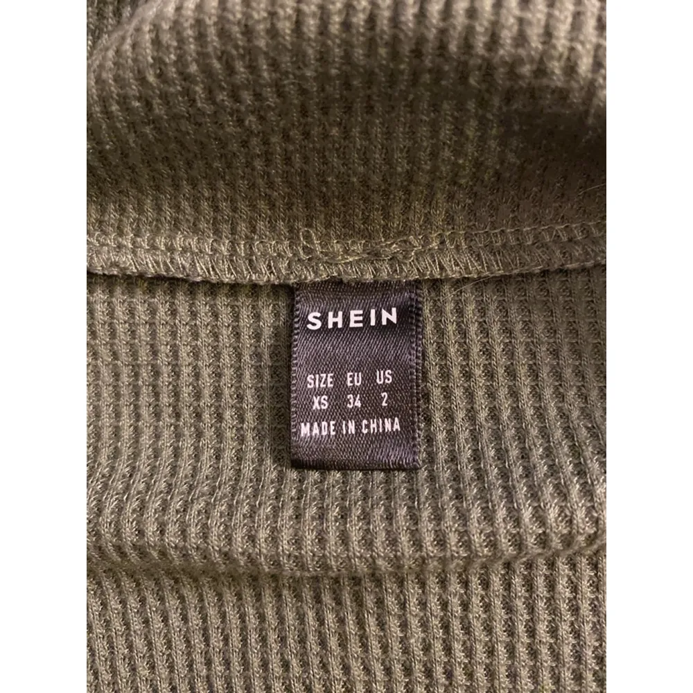Cozy Waffle Knit Henley Pullover SHEIN XS Army Green - Image 3