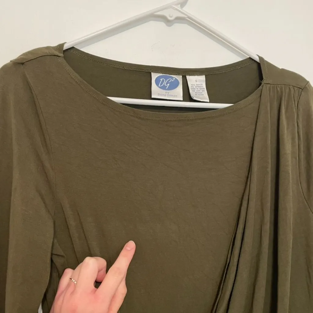 DG2 BY DIANE GILMAN Olive Green Ruched Rhinestone Zip Zipper Long Sleeve Blouse - Image 8