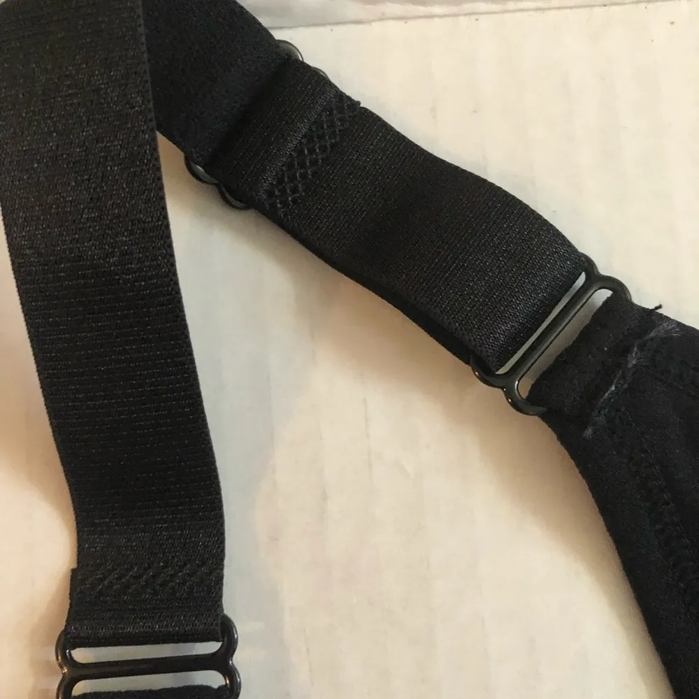 Puma Sports Bra Adjustable Straps Black Sz L EUC - Image 6