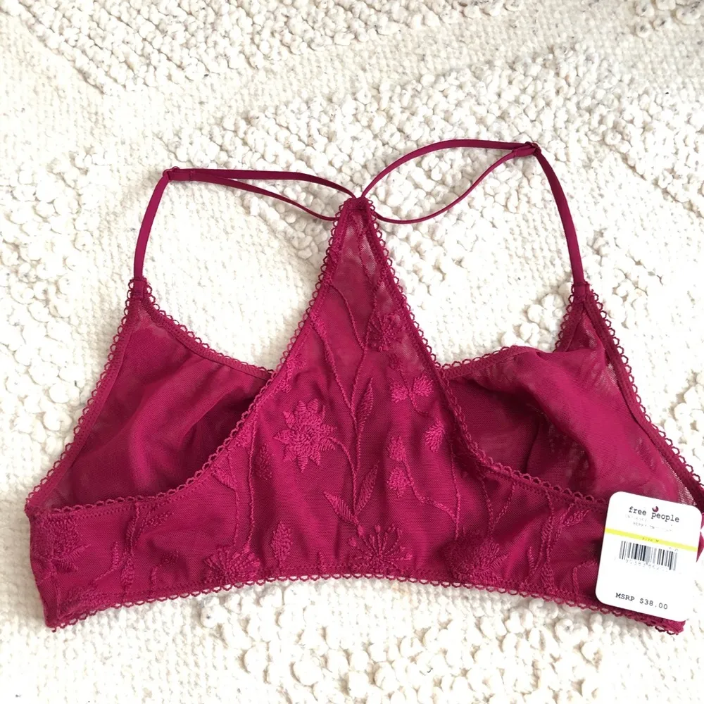 Free People NEW  Intimates Lace Bralette M - Image 4