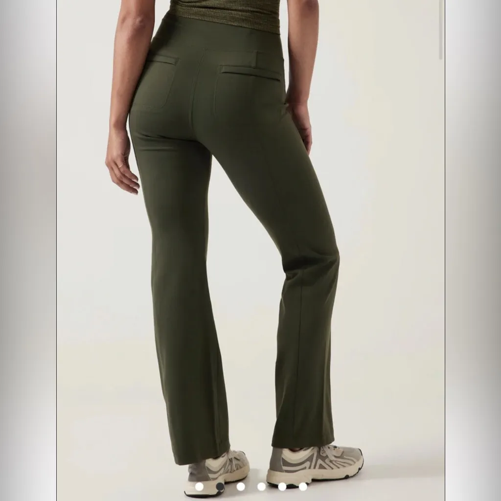 NWT Athleta Petite Delancey Straight Leg Pant Sz LP - Image 2