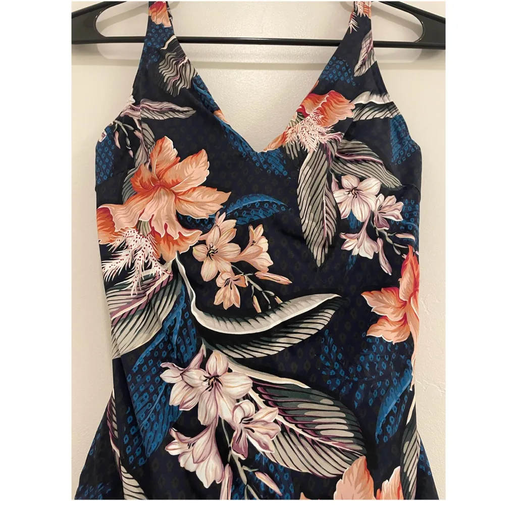 Jets swimsuit Size 6 - Image 4