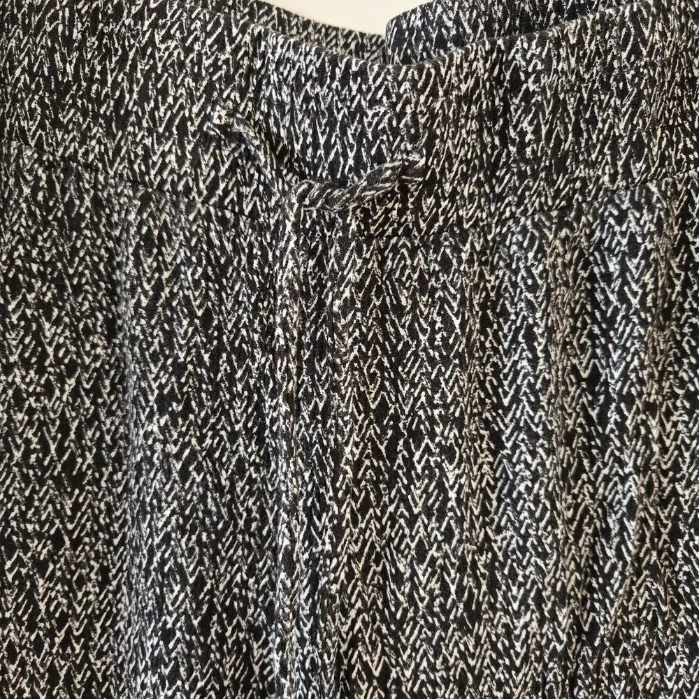 Women’s RETROLOGY Wide Leg Ankle Pants Paper Bag Waist Black & White Size Large - Image 3